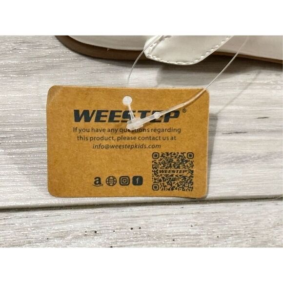 Weestep baby girls white patent leather shoes size 6 - Picture 8 of 12